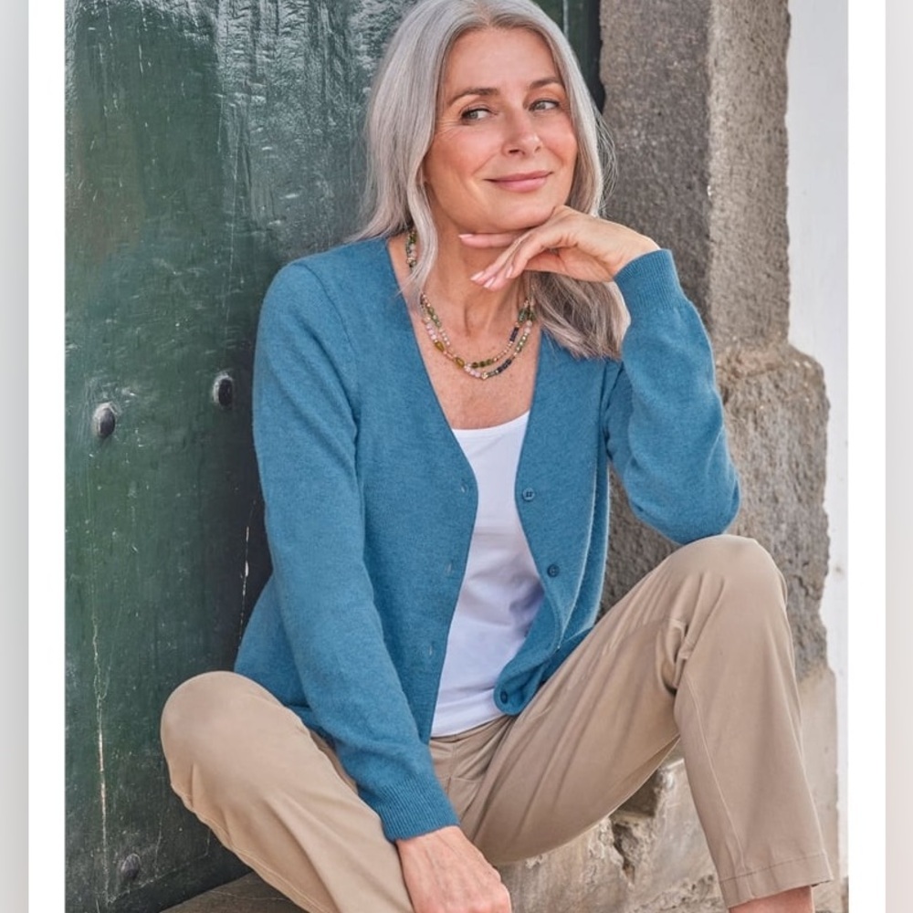 Woolovers Cashmere Merino Classic V Neck Cardigan Women's Sweater blue marl L